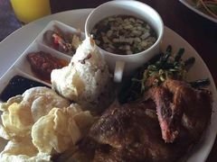 -Pundi Pundi Restaurant