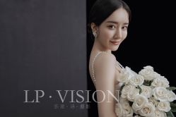 -乐派诗婚纱摄影