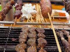-哈尔滨小酒馆·鲜肉现穿自助烧烤(康新花园店)