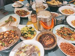 -呷湘厨·鱼汤捞饭·剁椒鱼头·辣椒炒肉(国家会展中心店)