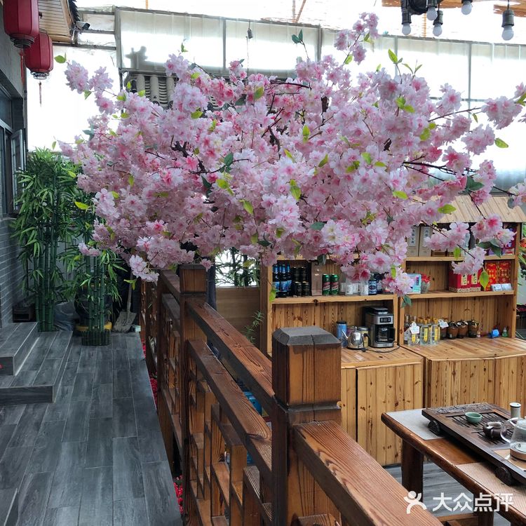 天台养心苑农家院，坐落在蓟县九山顶自然风景区的下营镇