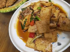 -芦茨金富饭庄·25年老字号·专做稻草鸡