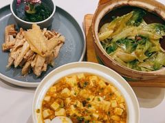 蟹粉虾仁豆腐-尚一汤 广东炖汤(金桥国际店)
