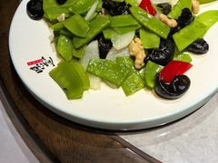 -东口码头·烧鸽子·鱼头泡饼·地方菜(金鹰悦城店)