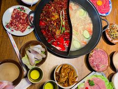 -萍姐火锅·公路夜市(武汉首店)