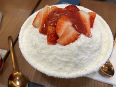 草莓纷纷雪-糖纸甜品(印象城店)
