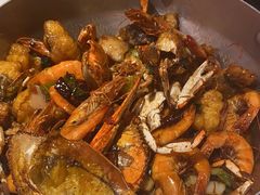 -七欣天香辣蟹火锅(闵行浦江欢乐颂店)