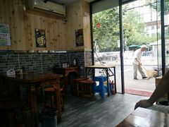 大堂-手擀菠菜面(西康路店)