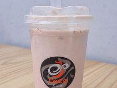 莓莓拿铁咖啡-CoCo都可(恒隆456店)