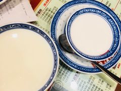 -赵记传承特色牛奶甜品(泉城广场店)