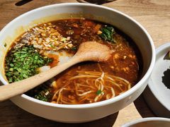 小锅米线-SHAN山(前滩太古里店)