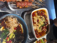 -马路牙子烧烤音乐酒馆(望京店)