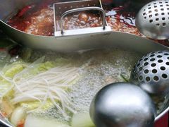 鸳鸯汤底-野妹火锅(龙岗店)