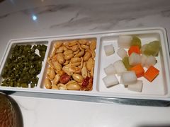 -荷塘秋月·本帮江浙菜(国权路店)