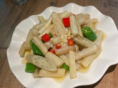 -潜江油焖大虾·小龙虾10年老店(清泉路店)