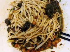 烧椒皮蛋牛肉拌粉-拌面小当家
