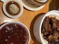 -诚铭记·虾仁汤包·成都小吃(融创店)