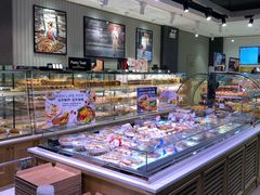 面包甜点陈列柜-巴黎贝甜(龙之梦购物中心虹口店)