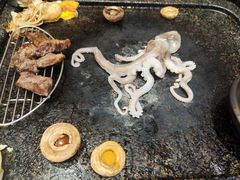 活鱿鱼-韩阳王石板烤肉