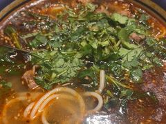 -云阿蛮云南生烫牛肉米线(奉贤路店)