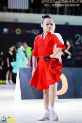 -美妆吧私人订制·化妆美甲美睫半永久