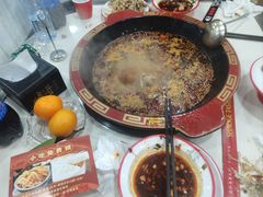 -烧哥美蛙肥肠鱼火锅·十五年社区店