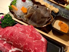 -湊湊火锅·茶憩(杭州湖滨银泰in77店)