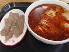 -陇上全荟兰州传统牛肉面(延吉路店)