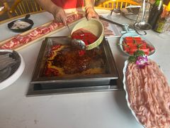 -二荆条·蜀鲜汇城市森林火锅