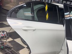 -鲨鱼皮汽车凹陷玻璃修复(静安店)