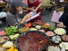 -正南齊北重庆老火锅(光华村直营店)