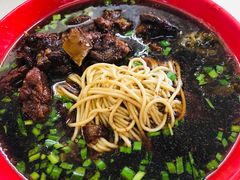 -小龙大肉面馆