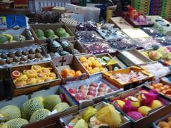 -上海龙吴水胜海发市场