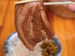 -梁阿婆廿年老牌扣肉糯米饭