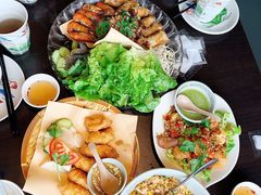 -大头虾越式风味餐厅(光明广场店)