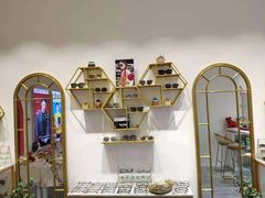 -肆兮眼镜·蔡司·徕卡战略合作店(大坪店)