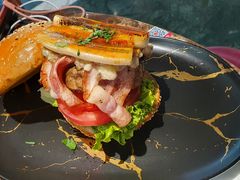 -Let'sBURGERplus·非常创意汉堡(三里屯店)