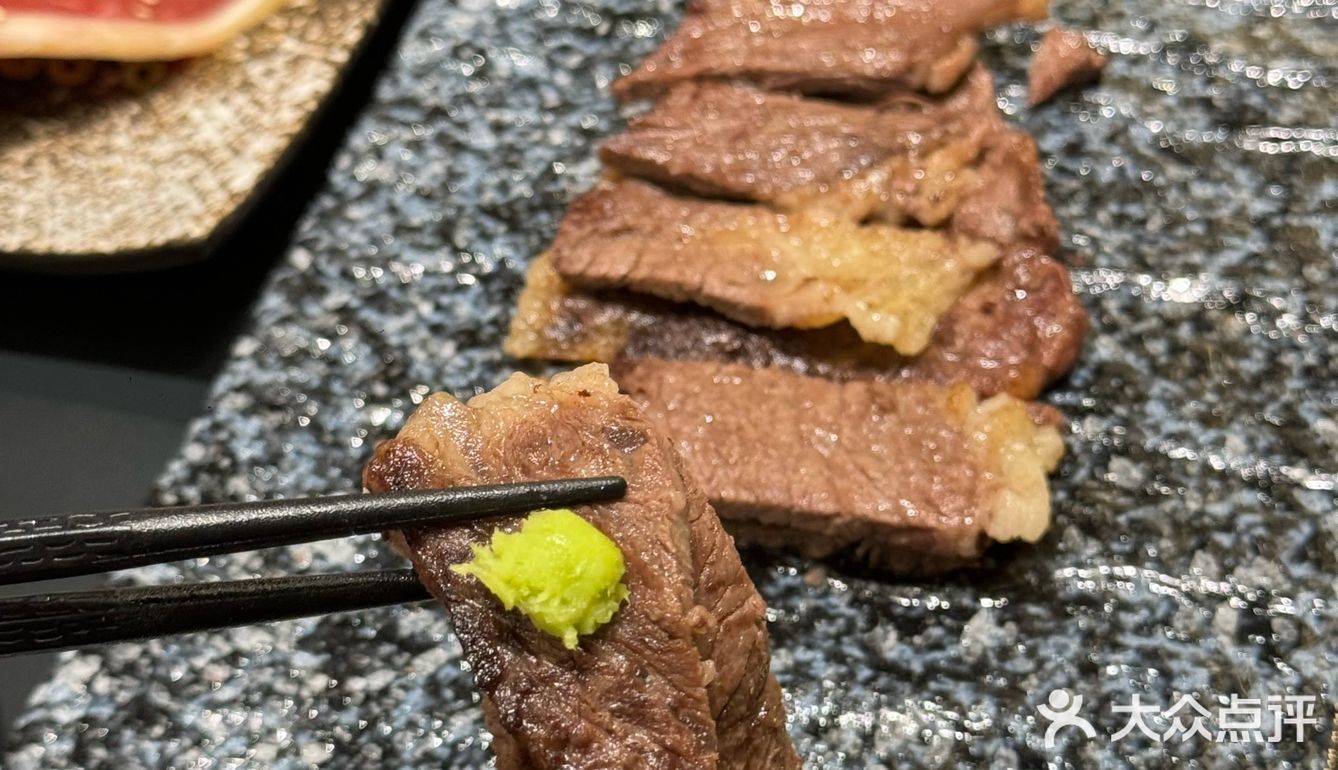 烤肉新店打卡🙋🏻‍♂️营养均衡的一顿晚餐很开心呀🙋🏻‍♂️