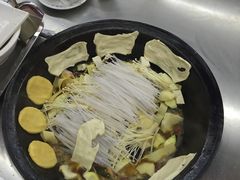 -屯老二农家铁锅炖·行业领军者(梅江店)