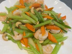 -鑫渔港海鲜本地菜·山海关浑锅(东戴河店)