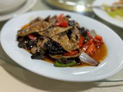 -YI PIN JU 一品居中餐厅 中国超市