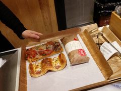 -巴黎贝甜(大宁国际商业广场店)