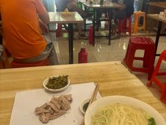 -小朱羊肉面馆(周东路)