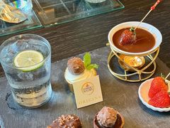 -上海漕河泾万丽酒店