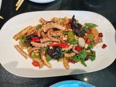 -五谷丰登农家院·地道胶东菜·海鲜烧烤(威海店)