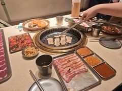 -蚂蚁洞·烤肉大营地(上海静安大悦城店)
