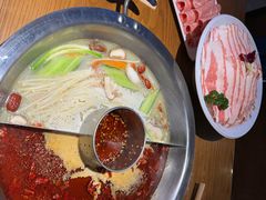 -佬土鹅肠火锅(解放路店)