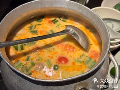 -大头虾越式风味餐厅(光明广场店)