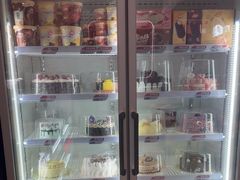 -DQ·蛋糕·冰淇淋(三亚青春颂店)