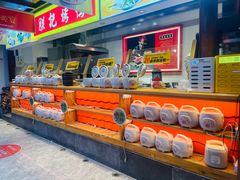 -阿瓦山寨·湘菜现炒·剁椒鱼头王(咸阳总店)